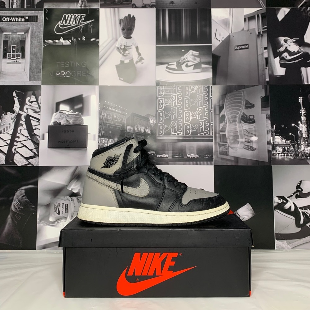 Jordan 1 GS “Shadow” Size 4.5